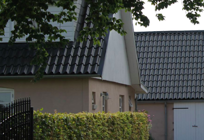 H. P. steel roof logo